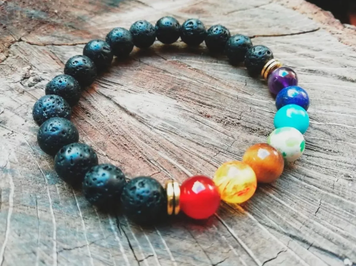 ¡Oferta: 2x1: Pulseras de roca de lava 7 chakras